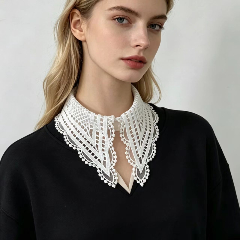 ياقة نسائية بيضاء مزينة بالكشك - مراجعة Shirts وسعره